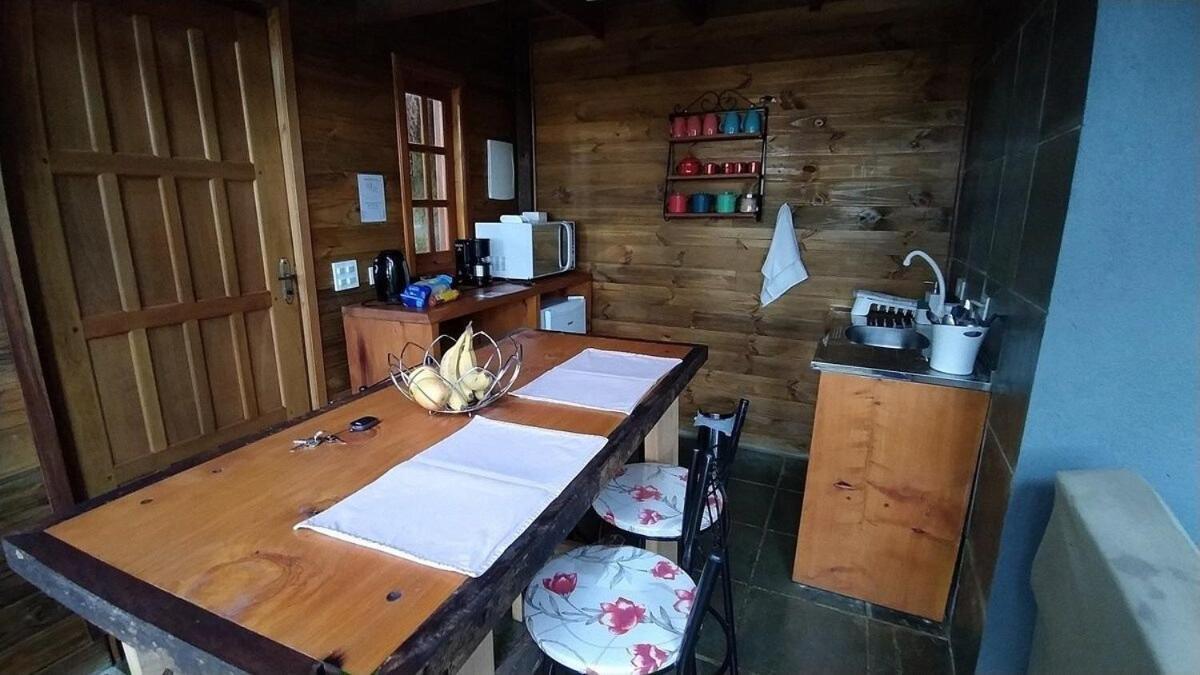 Chale Dos Tucanos- Parede De Vidro Com Linda Vista Campos do Jordão エクステリア 写真